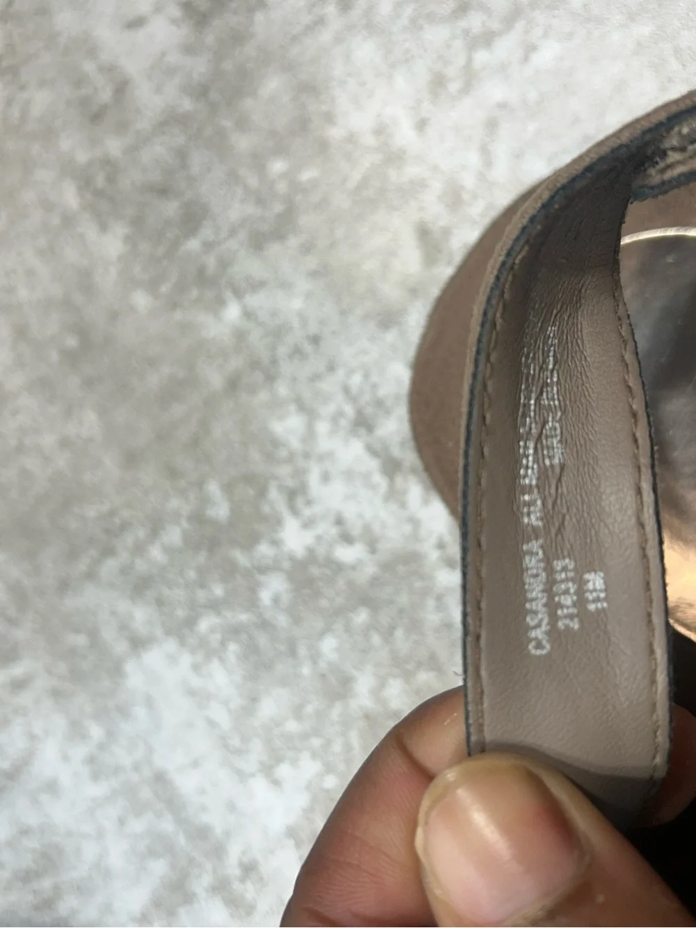 Pesaro Women’s Size 11 M Taupe T-Strap Gem Sandals Casual Shoes